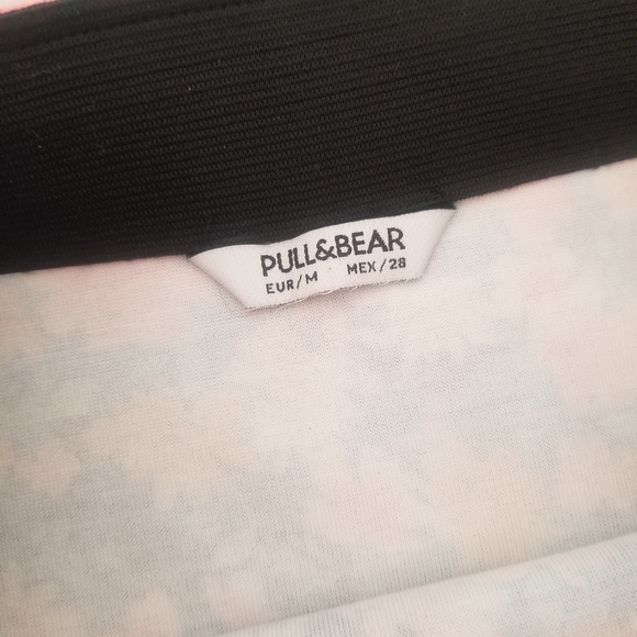 Floral Fitted Skirt - Picture 3 of 3